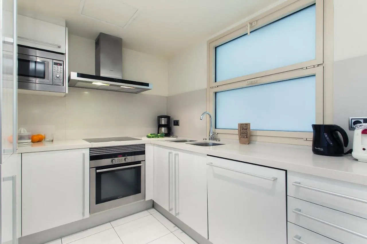 Friendly Rentals Plaza Catalunya Barcelona Spain